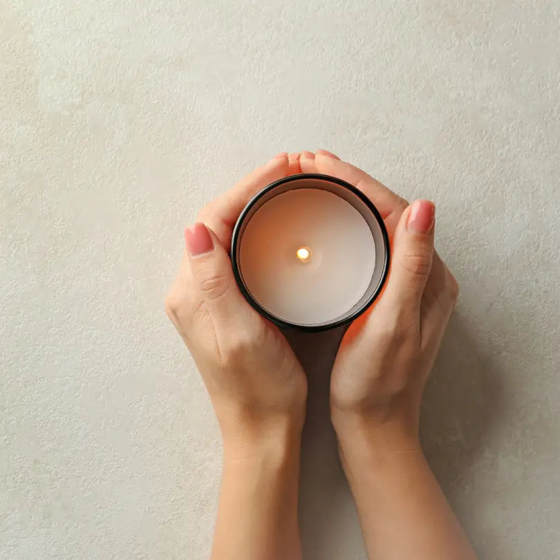 Candele profumate e zodiaco: 12 fragranze perfette per ogni segno
