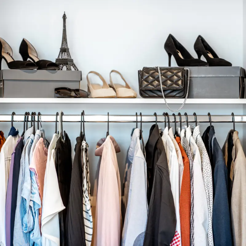 How to Choose the Best Wardrobe Freshener: Tips and Solutions